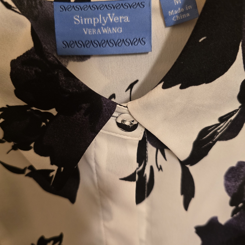 Simply Vera Vera Wang White Blouse with Black and Deep Purple Floral Print - Picture 2 of 12